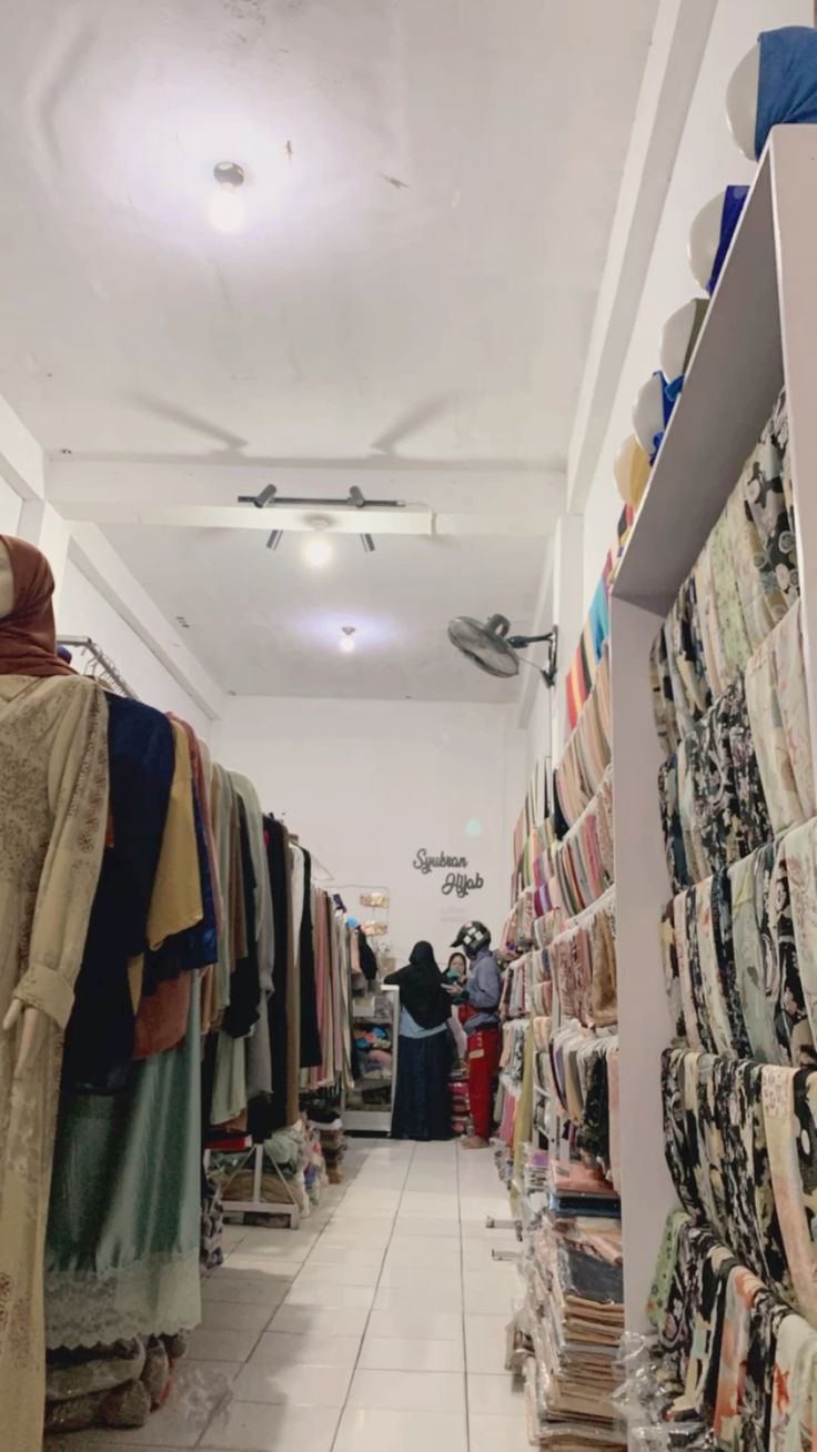 Mall Baru vs Tradisi Parcel Lebaran: Siapa yang Akan Menang di Cilacap?